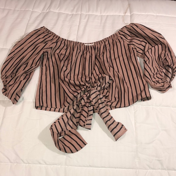 Top - Picture 2 of 2